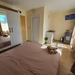 квартири сън 3* 네세부르